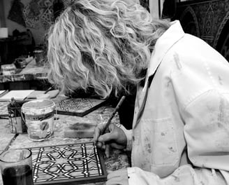hand painting tiles 