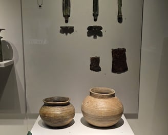 Pottery, axe heads and daggers