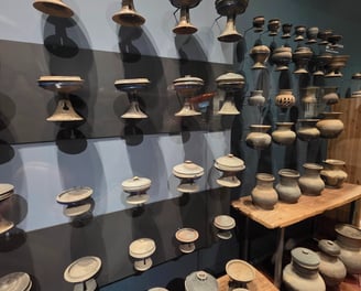 Gaya pottery