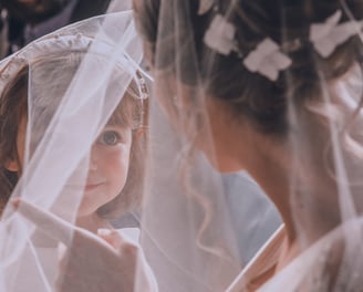 antigua guatemala wedding photographer. Bride with flower girl