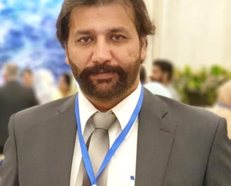 Dr. Riafat, Phd, PGD PE and TM, PP-DPT, DPT
