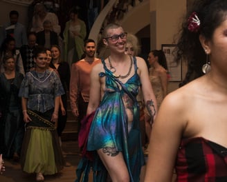 Photo d'un défilé de mode engagé