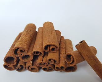 Cinnamon stick image