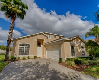 Emerald Villas a home with a palm tree in Florida