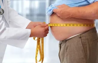 Weight management specialist Dr. Shalini in Madinaguda