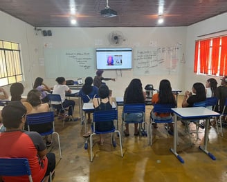 A oficina de grafite ministrada pelo artista visual e arte-educador Sérgio Astral foi um grande suce