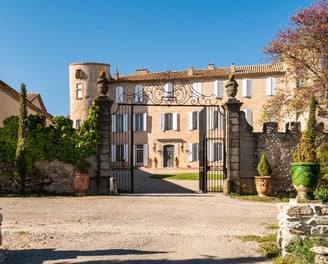 château dans l'Aude Occitanie Minervois Art de Vivre Liberalia French Art de Vivre 