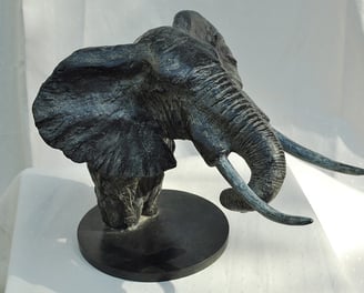 Oeuvre d'art tête d'éléphant en bronze par artiste animalier