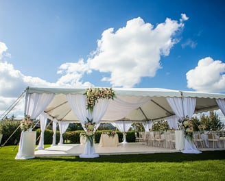 Carpa 30x40 Para boda, decorada con manteleria