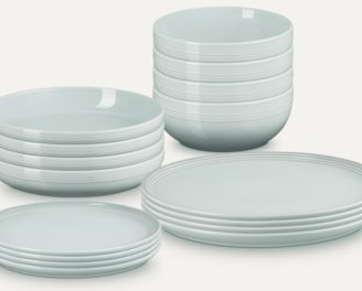 Le Creuset Servies Coupe Set van 16
