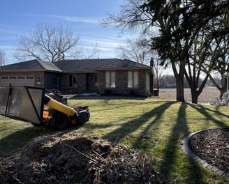residential-lawn-cleaned-by-oja-lawn-and-landscape