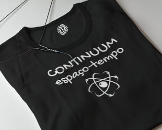 Camiseta CONTINUUM espaço-tempo