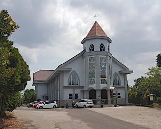 Gereja St. Bernardeth, Rangkui