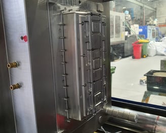 Injection mould for Plasdev housing in moulding machine