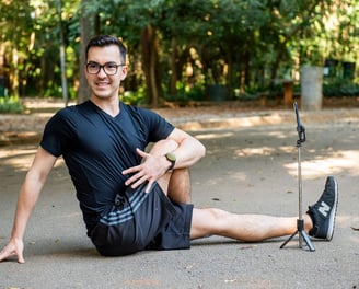 Exercício em casa para aliviar a dor nas costas com o Método Coluna Forte