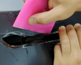 a person apply precut by aeoncut software