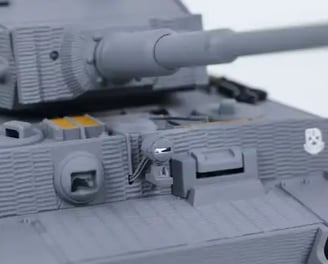 Detalles del tanque Tiger a control remoto