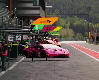 Lamborghini huracan evo gt3 nel paddock durante gara