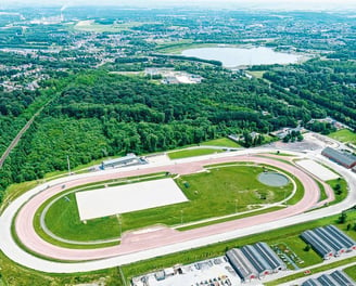 Hippodrome de Ghlin facilities