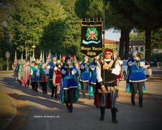 Sfilata storica Musici e Sbandieratori Borgo Veneto