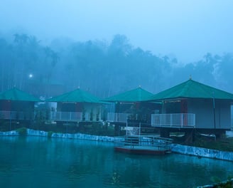 kurumbalakotta resort