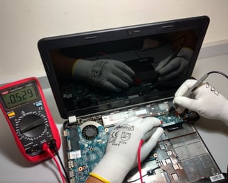 https://jhsistemas.com/tienda/reparacion-de-laptops/417-reparacion-de-laptop-samsung-np300e5c.html
