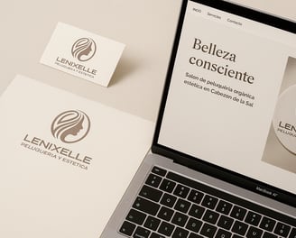 Composición visual del branding de Lenixelle, incluyendo logotipo, papelería y diseño web.