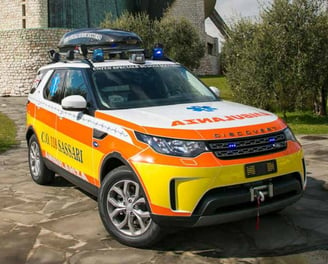 Medical vehicle based on Land Rover Discovery - equipped with all the necessary equipment 