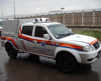 Mitsubishi L200 SUV equipped for first aid 