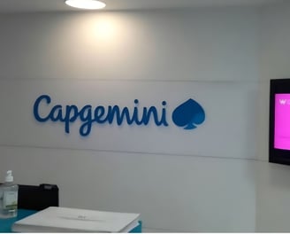 Reception Capgemini Signage a tv screen showing a large screen with a large screen