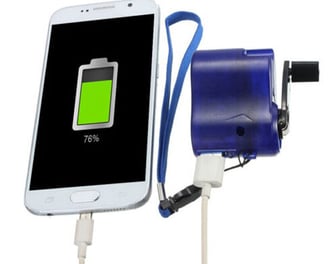 Cargador a dinamo para móviles, ideal para apagones o mochilas 72h