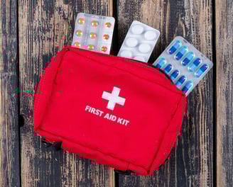 Botiquín de primeros auxilios compacto para emergencias y supervivencia