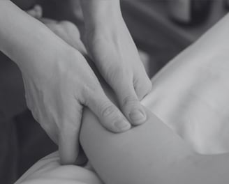 Z'N Atelier Masser les bras et mains