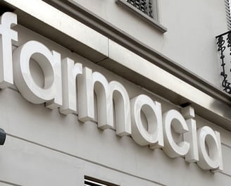 Letras corpóreas luminosas para farmacia