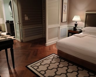 E&O Corner Suite