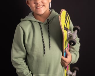 Ensaio Fotográfico Taty Pacheco Pessoal Menino Segurando Skate