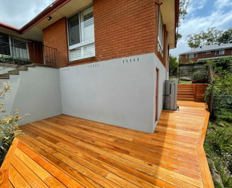 Professional Sydney Outdoor Decking gloss