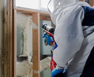 spray foam insulation contractor in conroe, texas