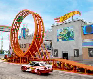 Hot Wheels Mirabilandia, Spettacolo Parco, auto in pista