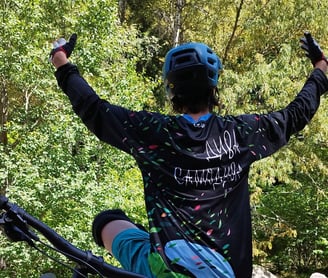 Дамска линия MTB вело джърсита