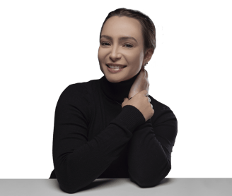 Dra. Luana Menardo farmacêutica pós-graduada em estética avançada CRF 96137