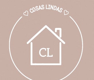 Logo de Cosas Lindas: el logo presenta una hermosa combinación de colores pastel y una tipografía 