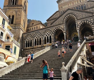 fachada de catedral em Amalfi