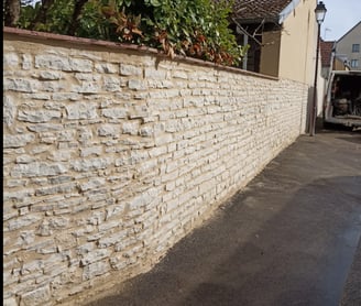 Mur en joints de pierre à Bellefond