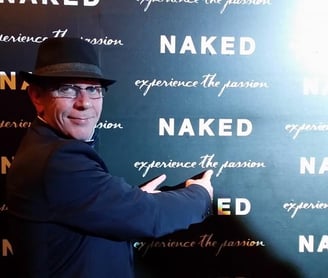 Rob hamilton author and copywriter showing his tagline