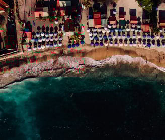 Crystal beach with umbrellas and umbrellas on the beach