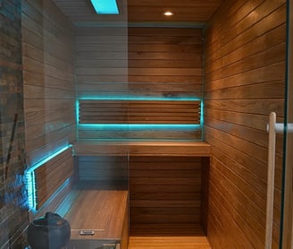 Sauna a Medida en madera con luz cromoterapia marca BOHER en España