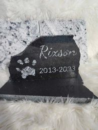 Customized paw print