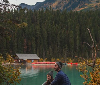 Lake Louise couple photoshoot