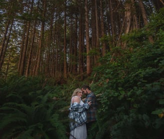 Couple eloping in the forest in Tofino